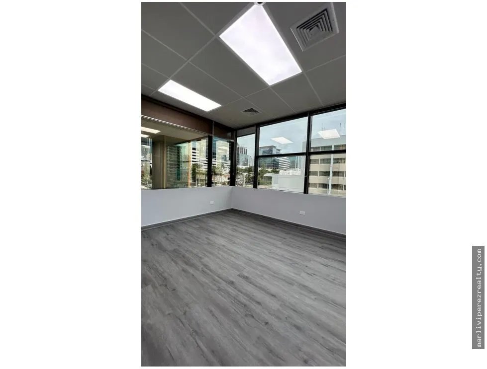 Office for rent in Calle 50