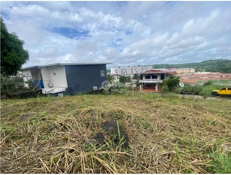 Building Lot for sale in Altos de Santa Maria