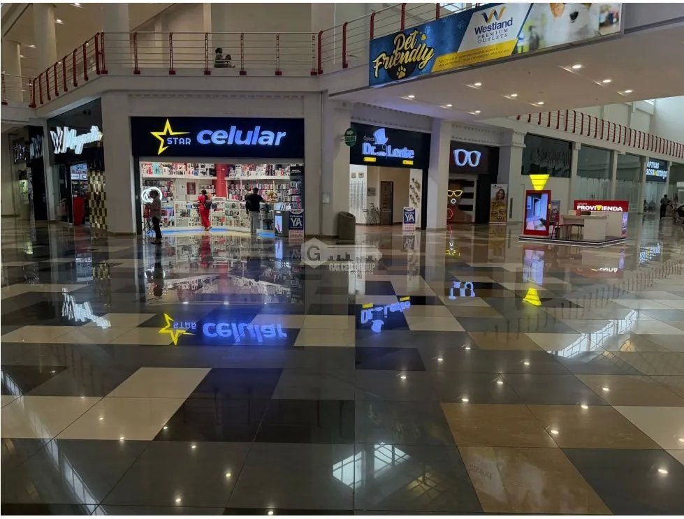 LOCAL / ARRAIJAN / WESTLAND MALL / 131M / COMERCIAL / PLANTA BAJA