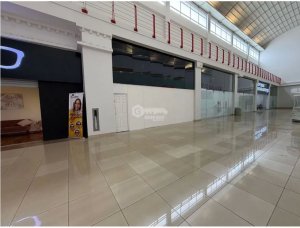 LOCAL / ARRAIJAN / WESTLAND MALL / 131M / COMERCIAL / PLANTA BAJA