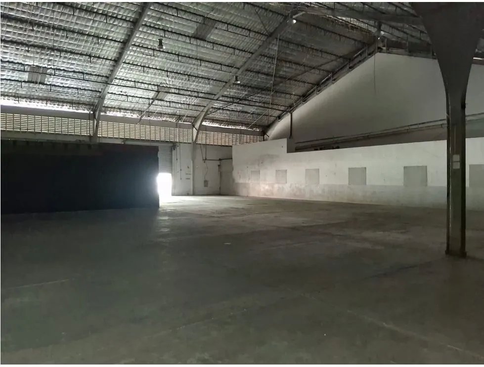 Alquiler de Bodega con anden en Transistmica | 700m2