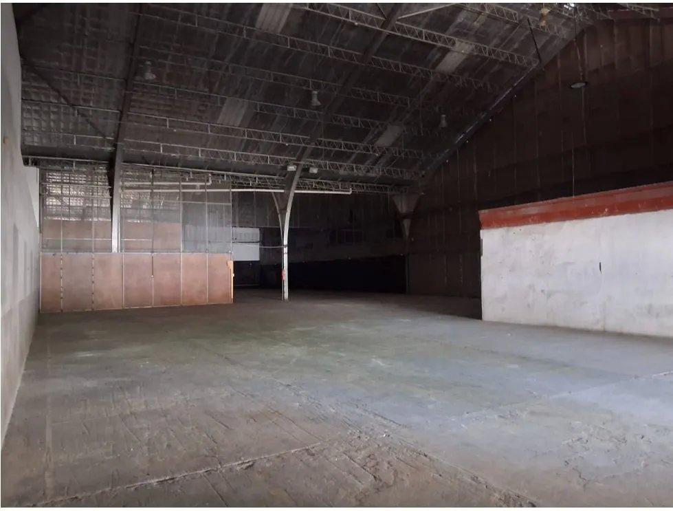 Alquiler de Bodega con anden en Transistmica | 700m2