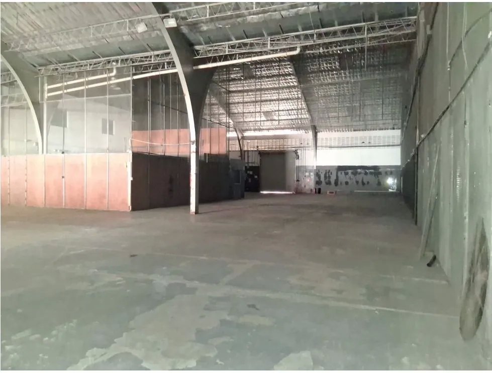 Alquiler de Bodega con anden en Transistmica | 700m2