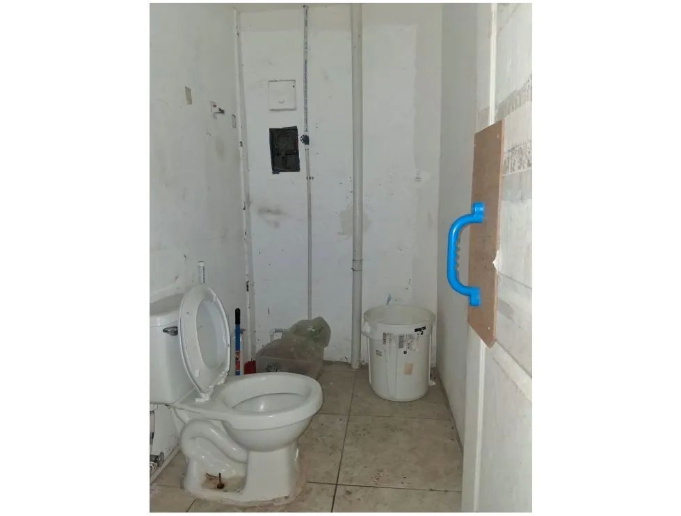 Alquiler de Bodega con anden en Transistmica | 700m2