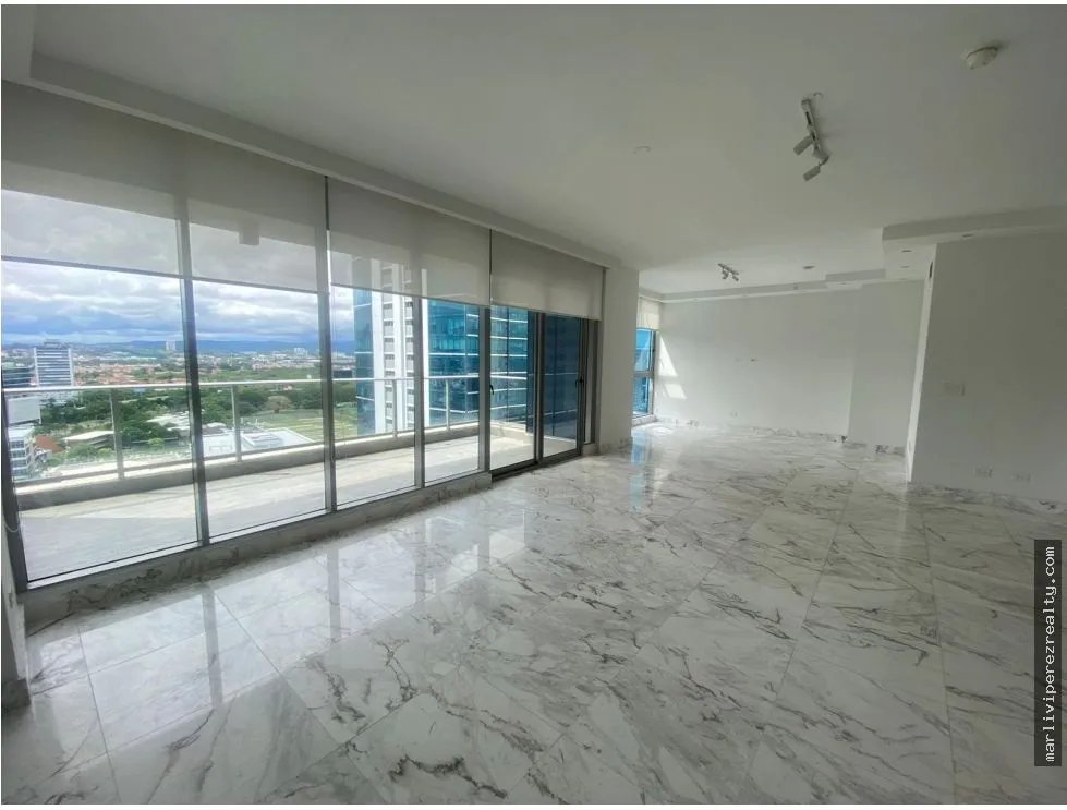 Venta y Alquiler de apartamento en Costa del Este