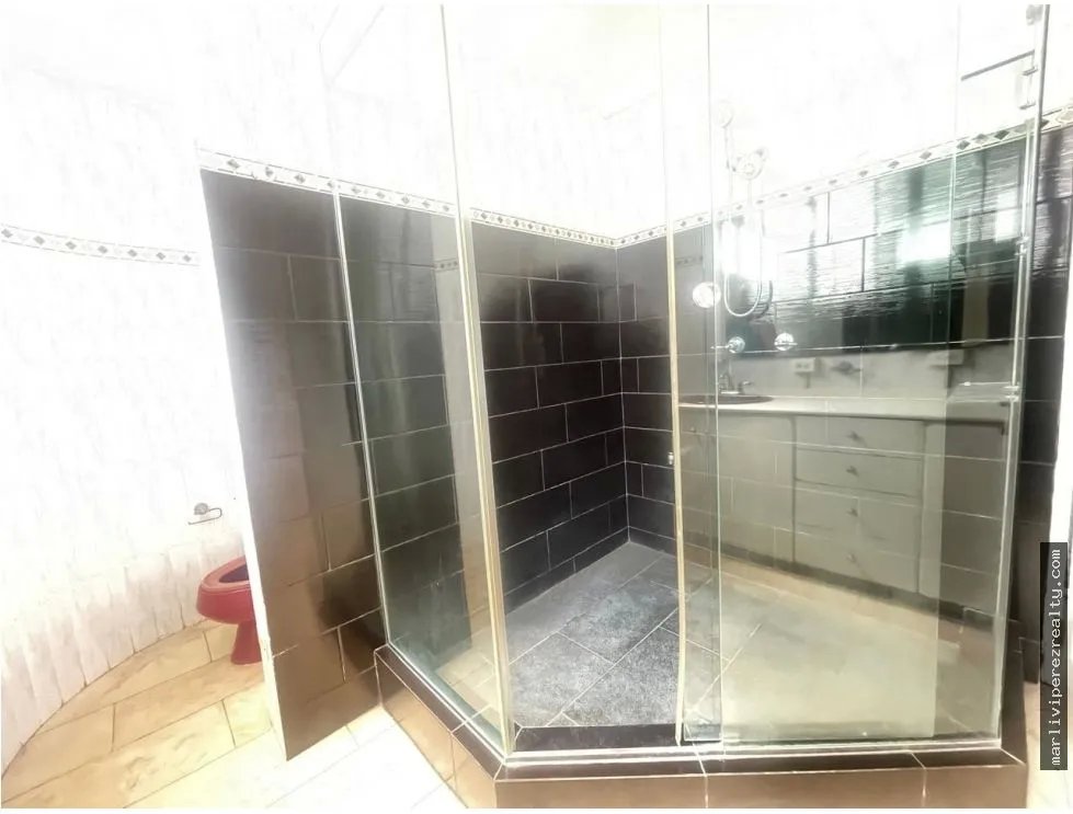 Apartment for Sale on Avenida Balboa