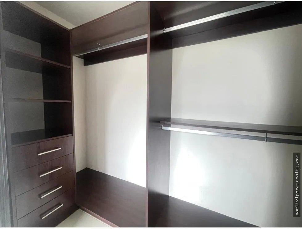 Apartment for Sale in Condado del Rey, Betania