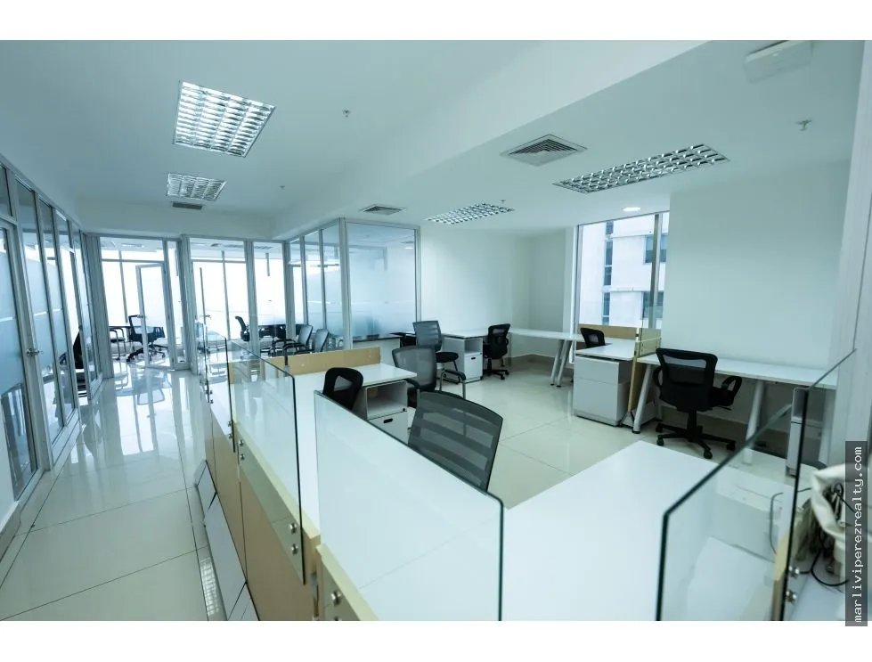 Office Rental on Avenida Balboa