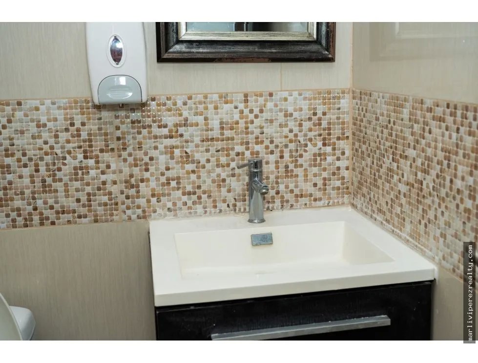 Office Rental on Avenida Balboa