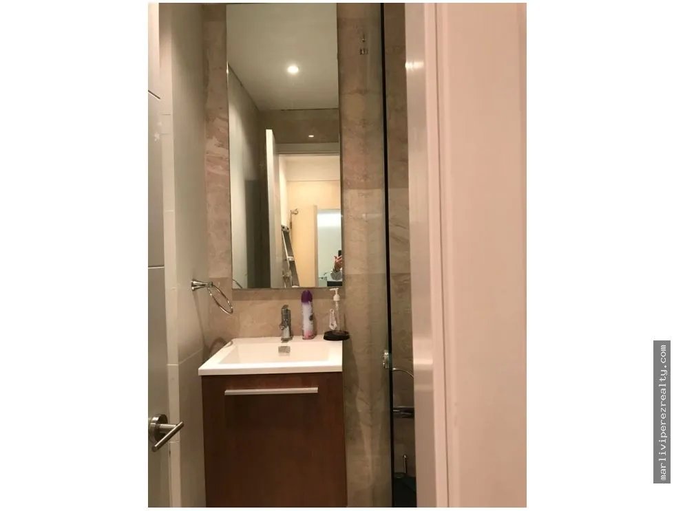 Office Rental on Avenida Balboa