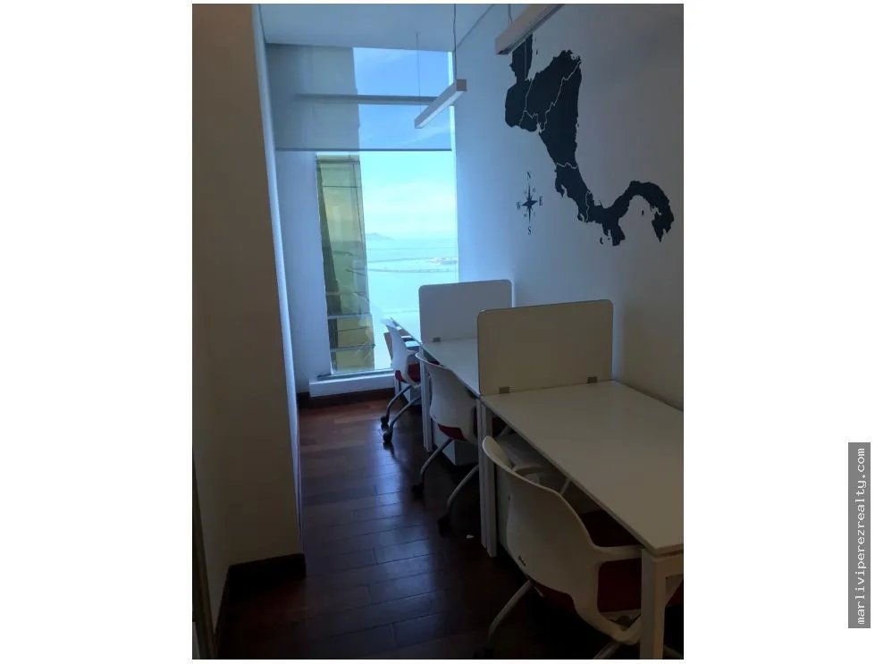 Office Rental on Avenida Balboa