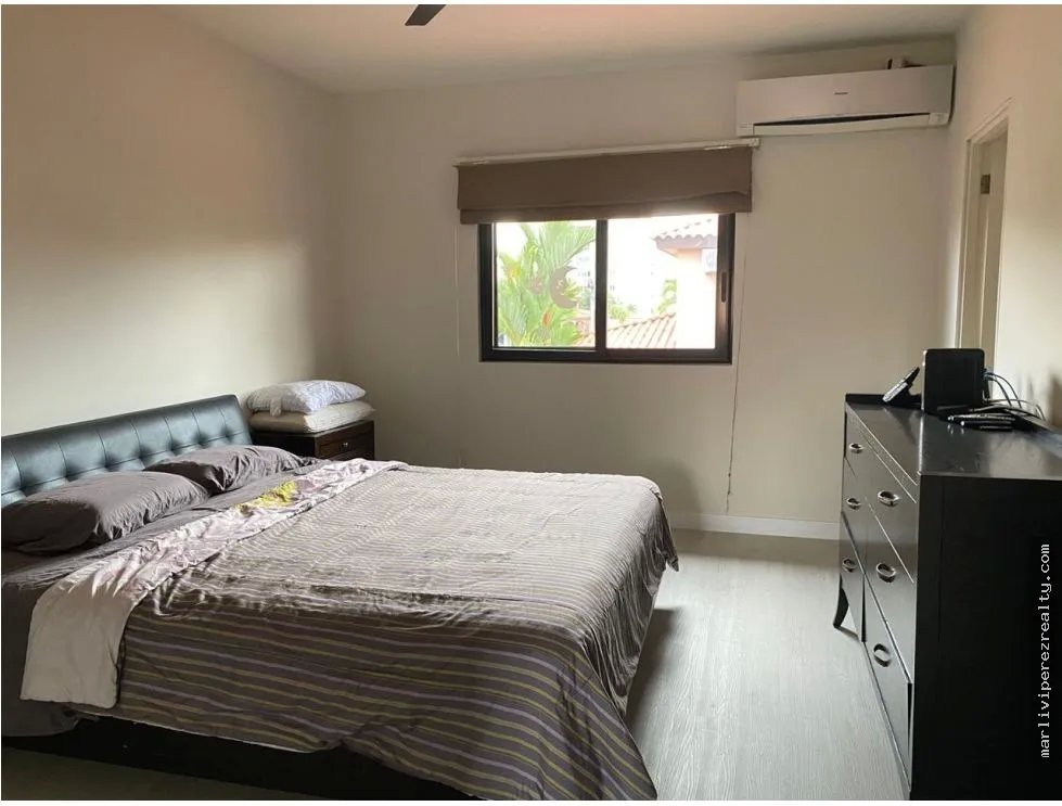 Venta de casa en Costa Sur, Versalles