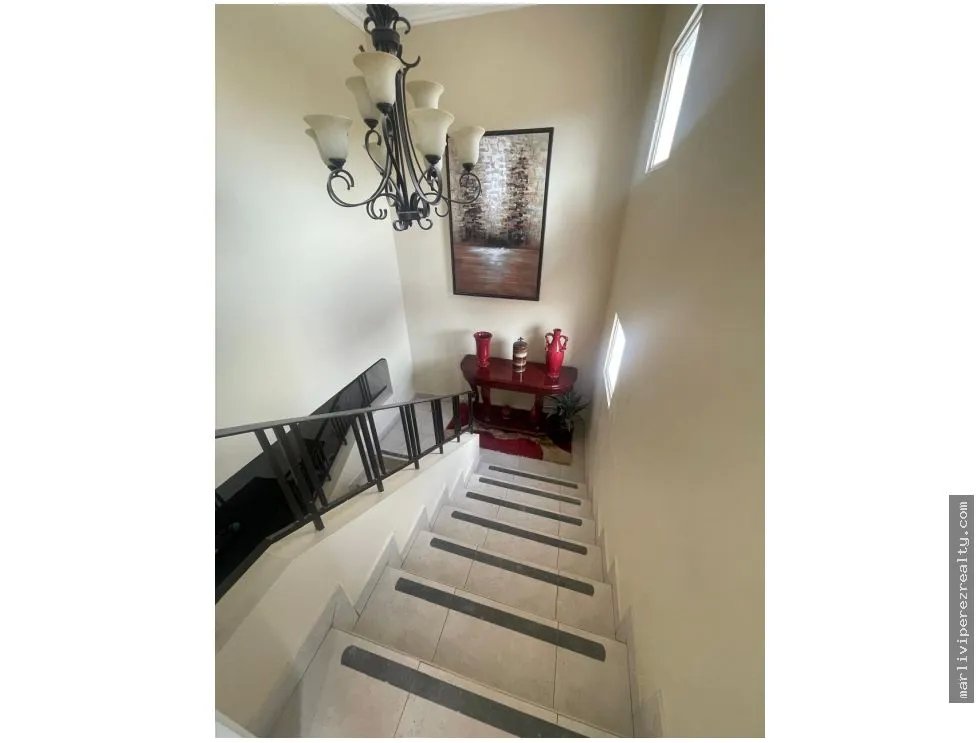 Venta de residencia en Brisas del Golf