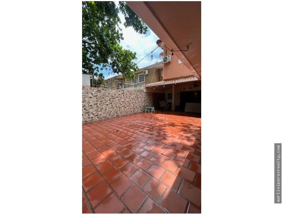 Casa en Venta Llanos de Curundu, Ancón