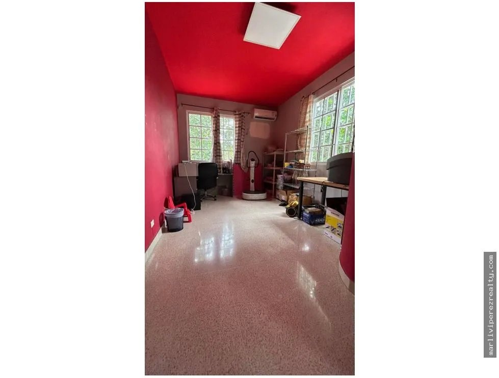 Casa en Venta Llanos de Curundu, Ancón