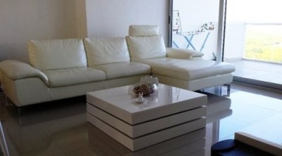 I am selling a spacious apartment in el cangrejo of 251m. it consists of 3 rooms, 3 and a half baths