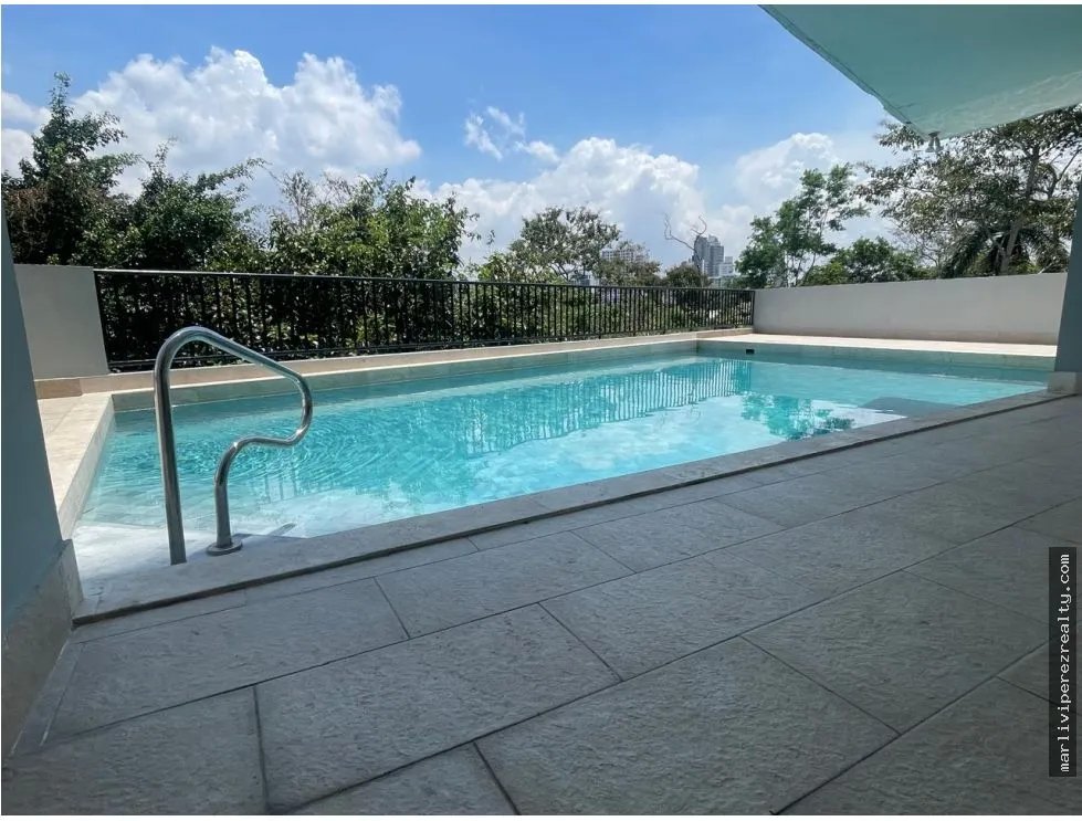 Apartamento en venta La Cresta