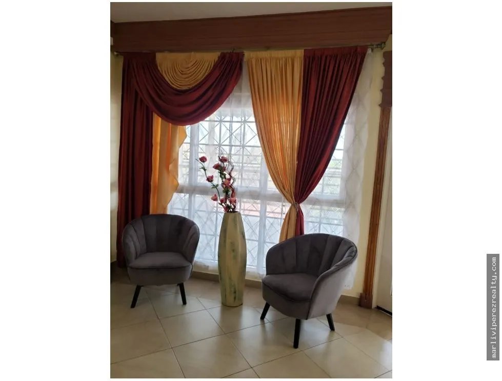 Venta de casa en Villa de las Fuentes