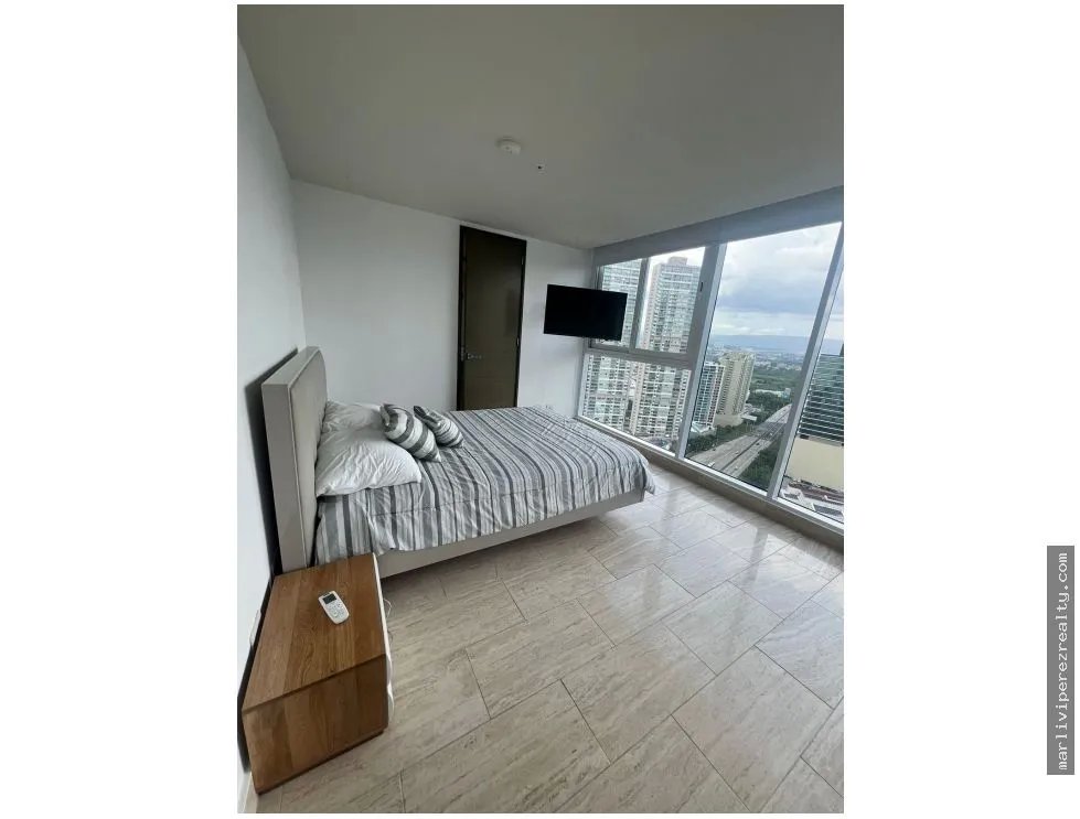 Alquiler de apartamento amoblado en Costa del Este