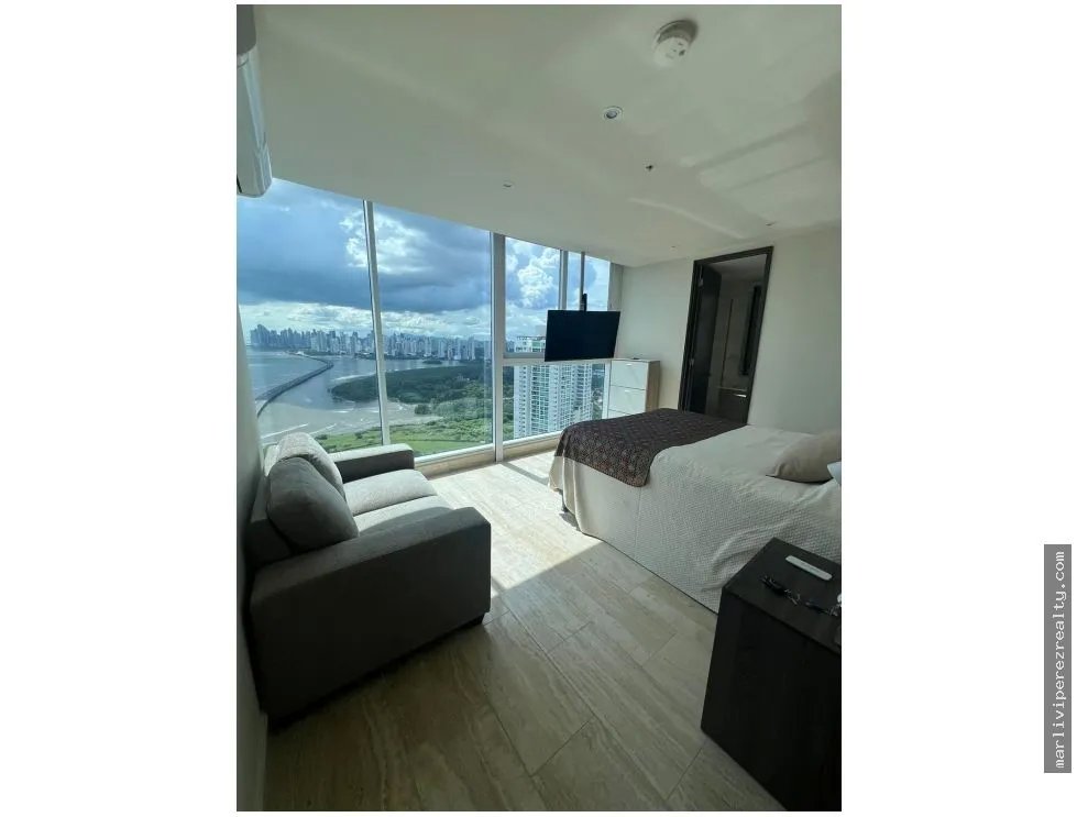 Alquiler de apartamento amoblado en Costa del Este