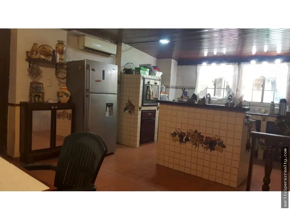 Venta de casa en Llanos de Curundu