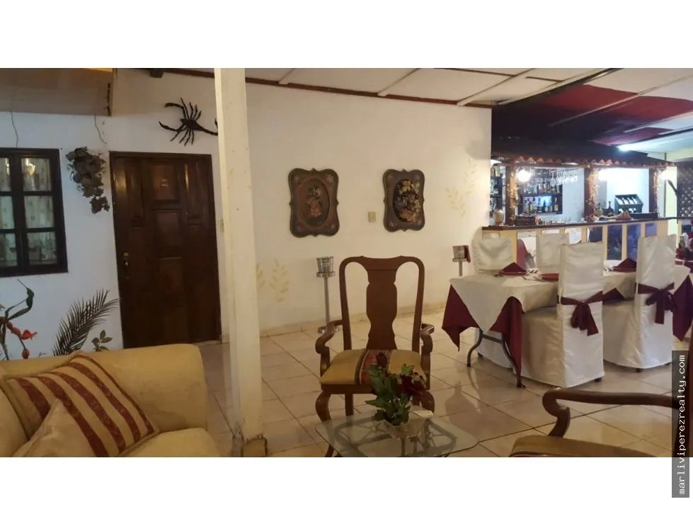 Venta de casa en Llanos de Curundu