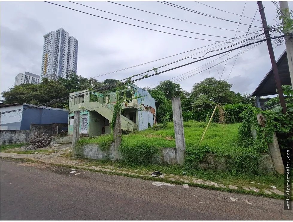 Se Vende terreno en Río Abajo calle 4ta