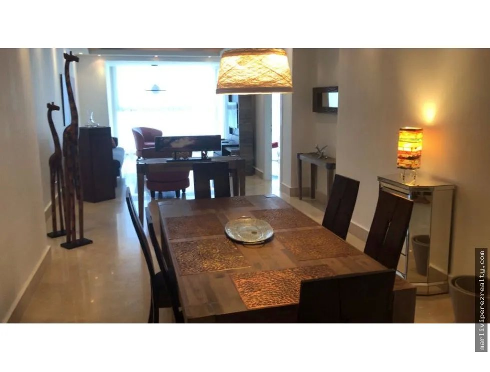 Apartment Rental with Ocean View on Avenida Balboa