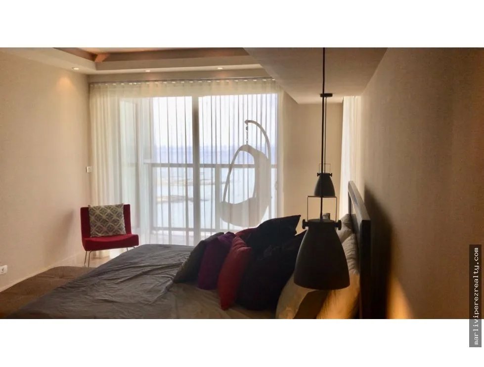 Sale of Apartment with Sea View on Avenida Balboa