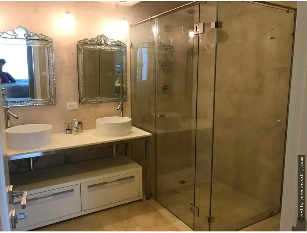 Sale of Apartment with Sea View on Avenida Balboa