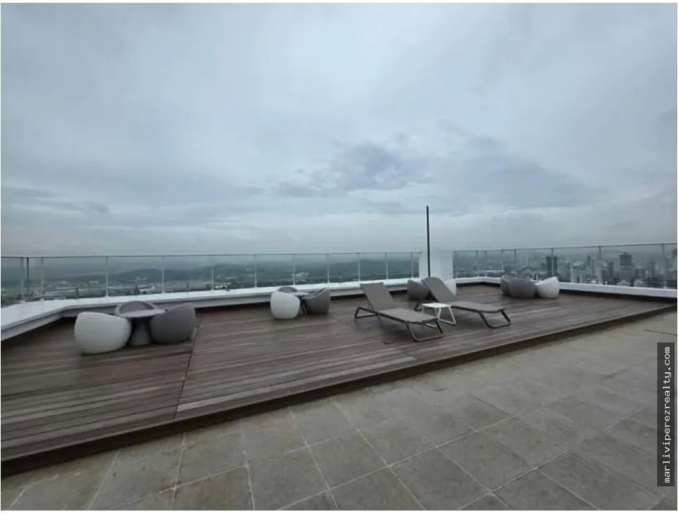 Venta de apartamento en avenida Balboa