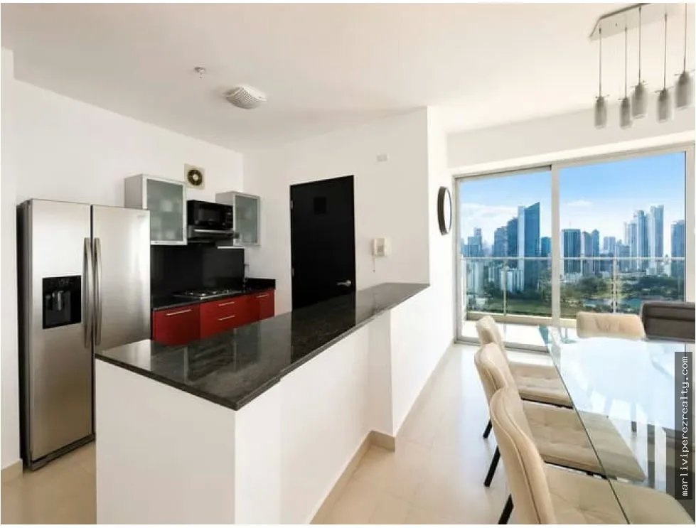 Venta de apartamento en avenida Balboa