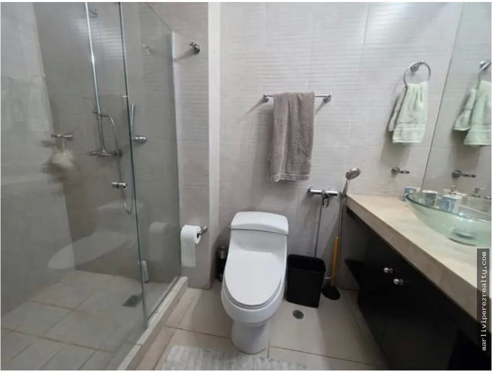 Venta de apartamento en avenida Balboa