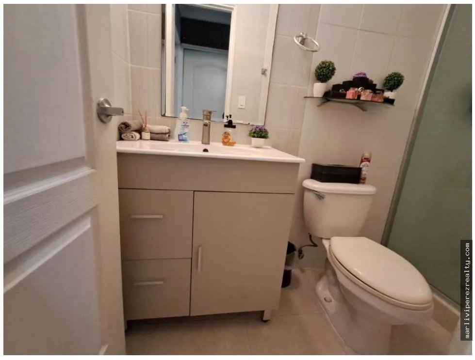 For Sale - Bargain Apartment PH Vivendi