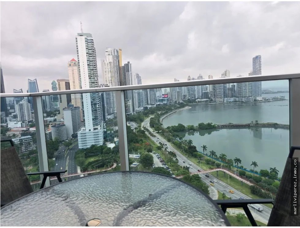 Alquiler de apartamento en Avenida Balboa