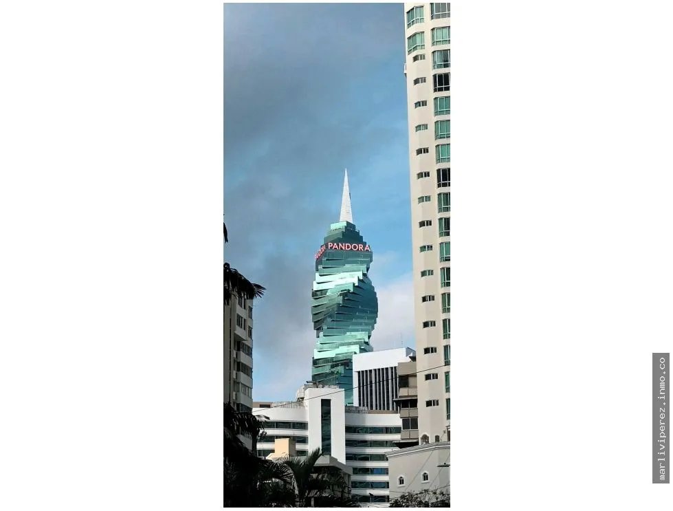 Se vende y alquila oficinas en el Tornillo en obra gris calle 50