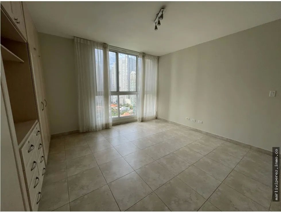 Alquiler de apartamento PH ubicado en Punta Pacifica
