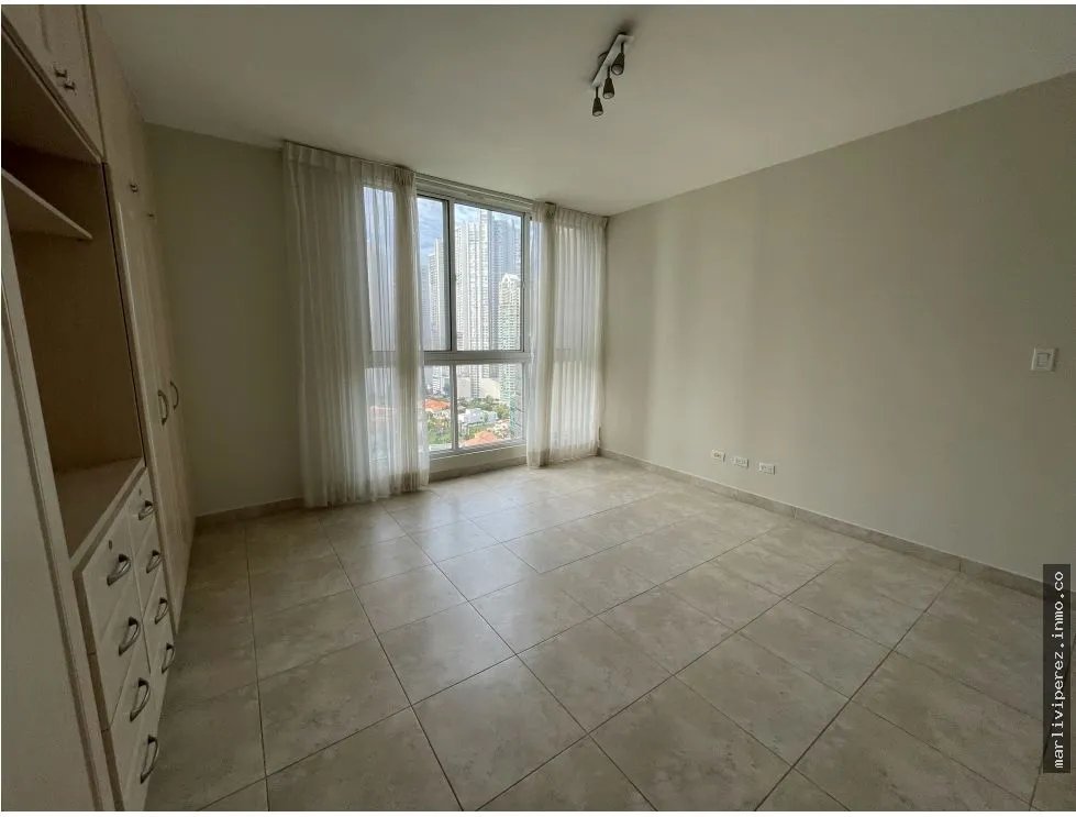 Alquiler de apartamento PH ubicado en Punta Pacifica