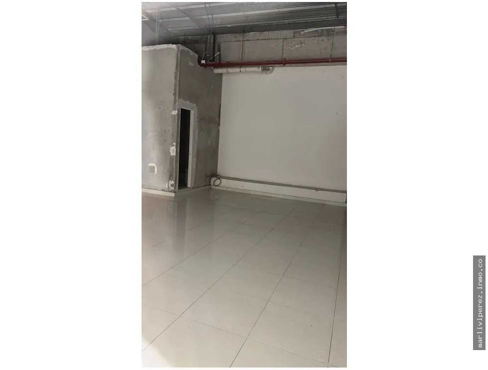 Alquiler de Local Comercial en Megamall, Panamá Este