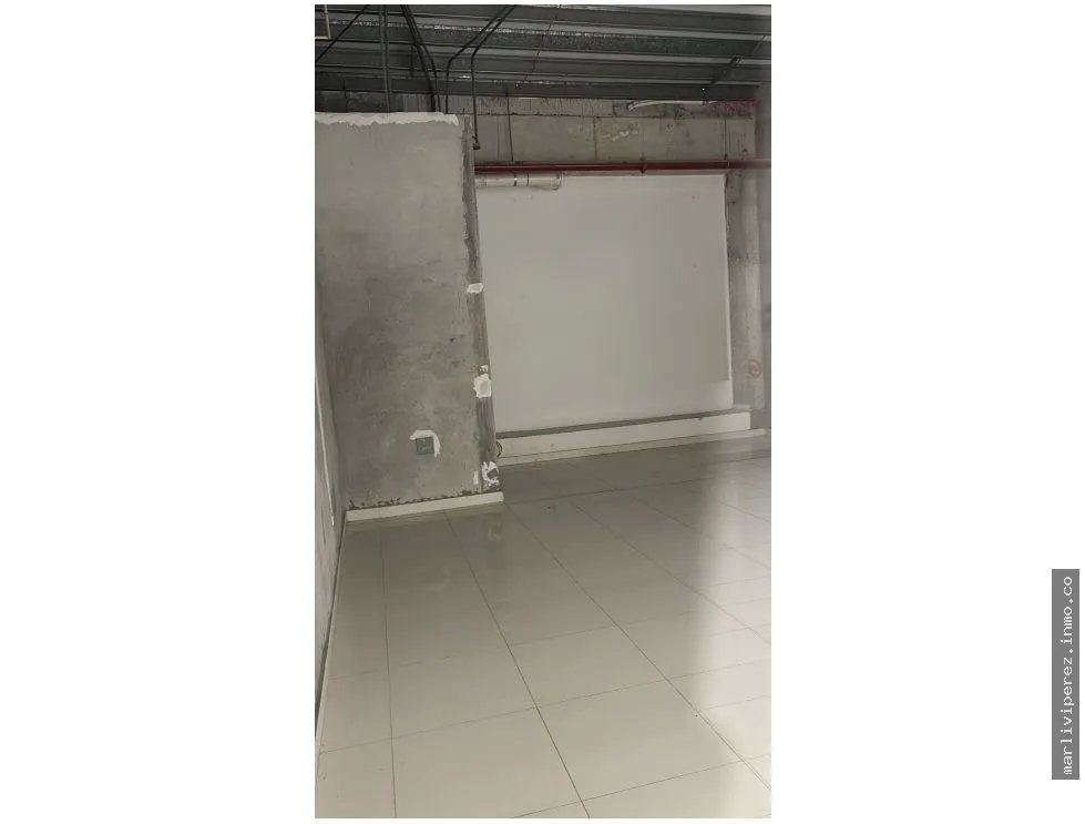 Alquiler de Local Comercial en Megamall, Panamá Este