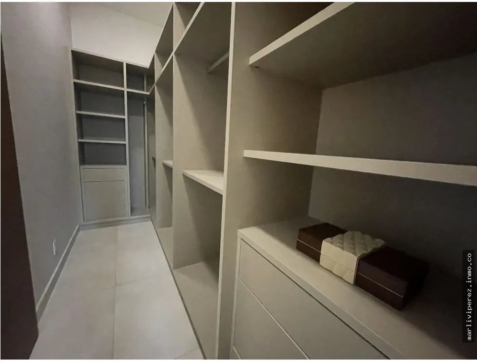 Sale of Luxury Home in Santa Maria 318 sq meters