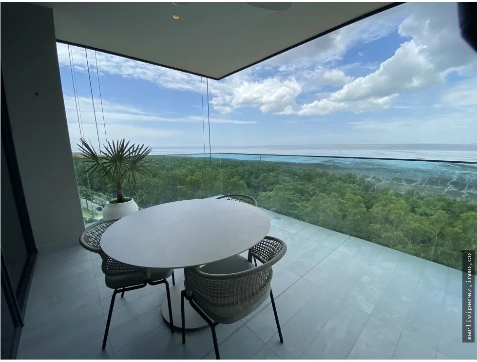 Luxury Oceanfront Apartments, Costa del Este