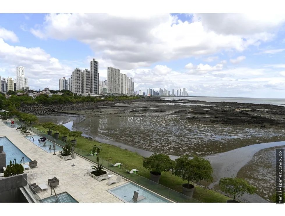 Luxury Penthouse for Sale in PH The Residences, Punta Pacífica