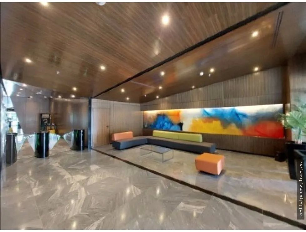 Office for Sale in Santa María Business District