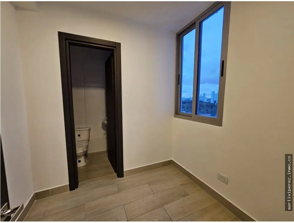 Luxury Apartment for Sale in Coco del Mar, San Francisco