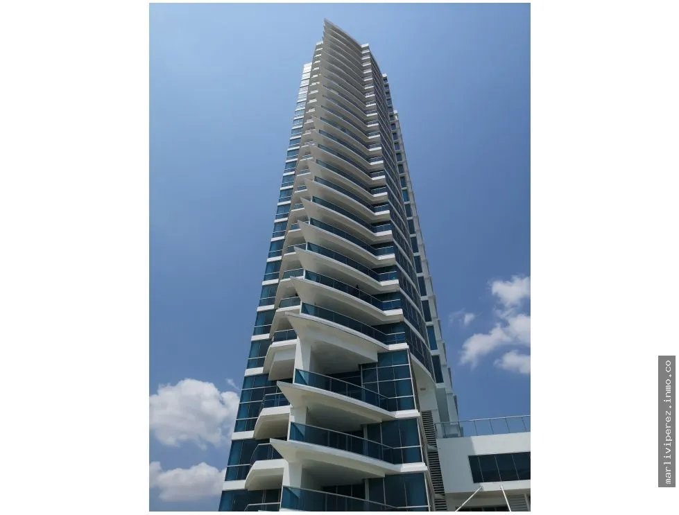 Apartamento en venta ROYAL PALM Gorgona Beach