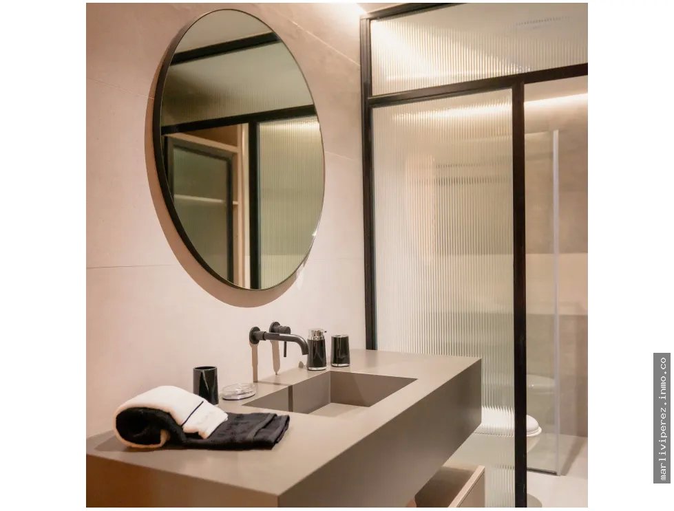 Apartments for Sale with Airbnb on Avenida Balboa