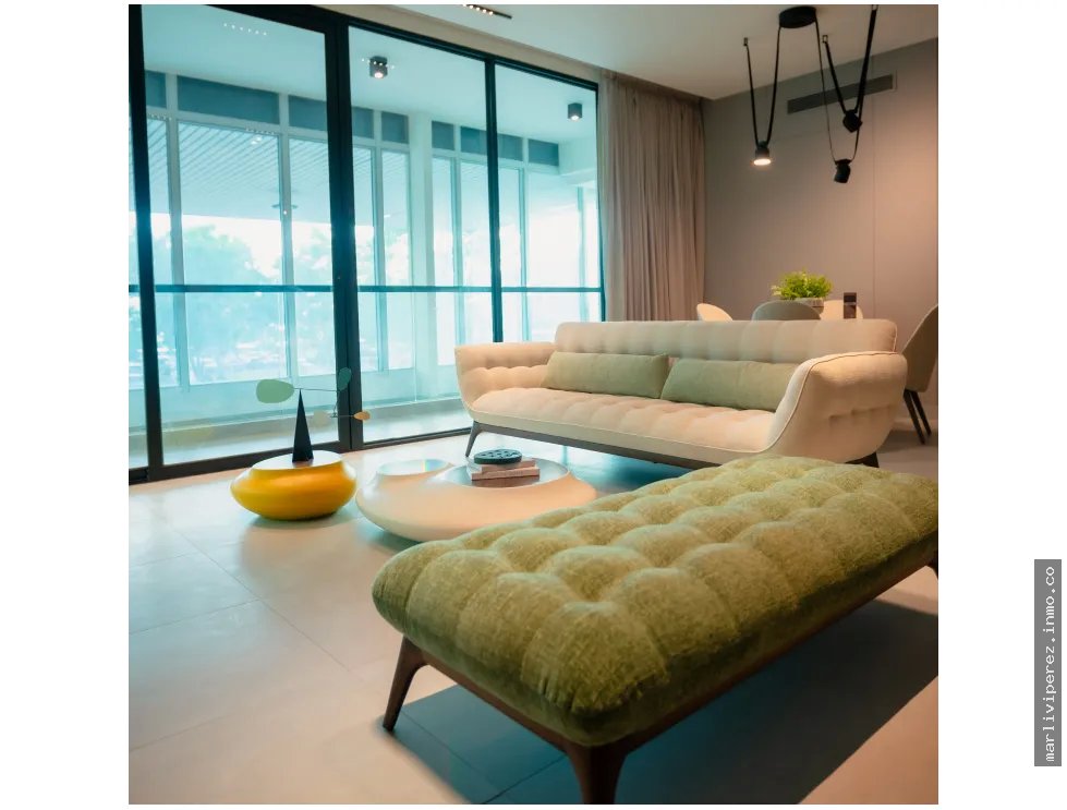 Apartments for Sale with Airbnb on Avenida Balboa