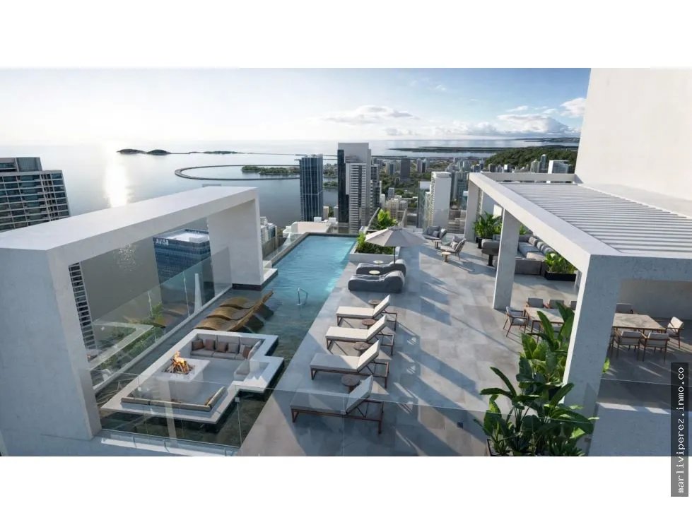 Se vende apartamento con vista al mar en Avenida Balboa, Panamá