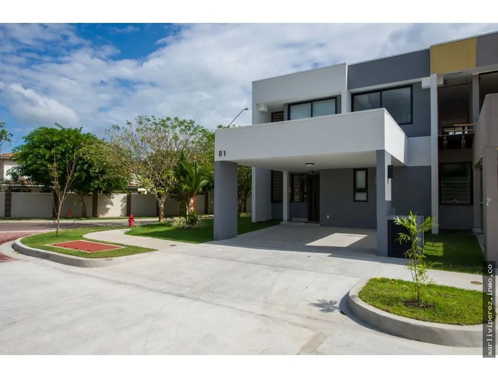 House for Sale in Panama Pacífico